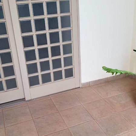 Apto Central Com Estacionamento - Faculdade Odonto Apartman Araraquara Kültér fotó